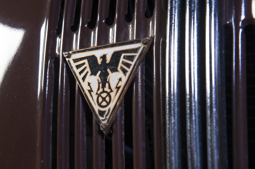 1938 Adler 2.5 L Type 10 Cabriolet par Karmann