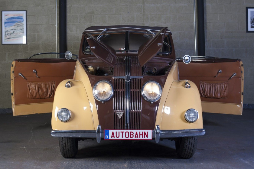 1938 Adler 2.5 L Type 10 Cabriolet par Karmann