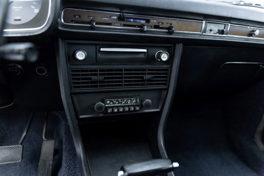 1975 BMW 2.8L E3 berline  No reserve