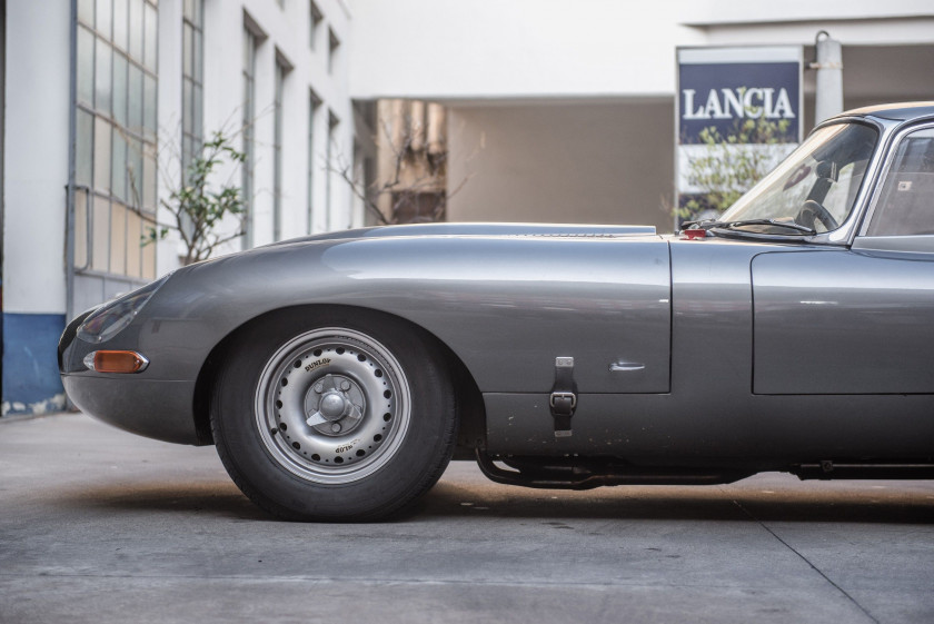 1963 Jaguar Type E Série 1 3,8L coupé préparation "lightweight"