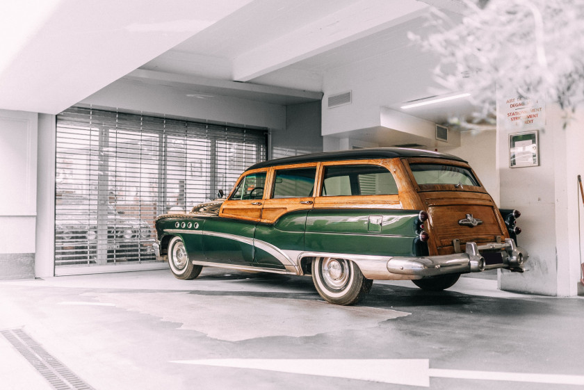 1953 Buick Roadmaster break "woody"  No reserve