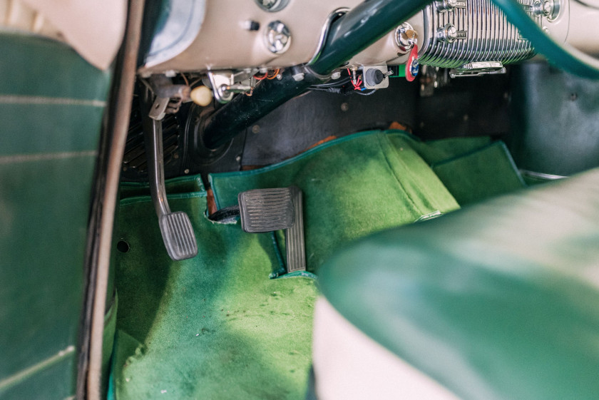 1953 Buick Roadmaster break "woody"  No reserve