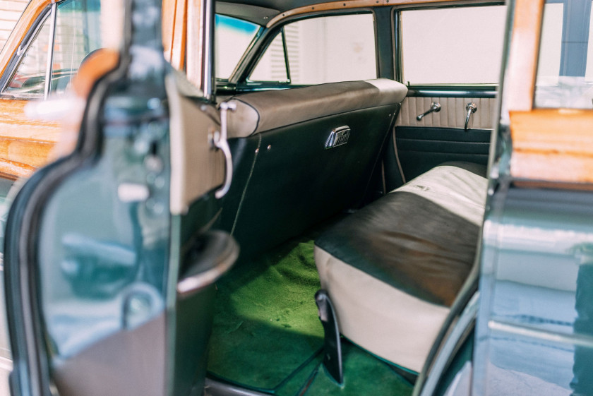 1953 Buick Roadmaster break "woody"  No reserve