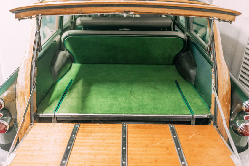 1953 Buick Roadmaster break "woody"  No reserve