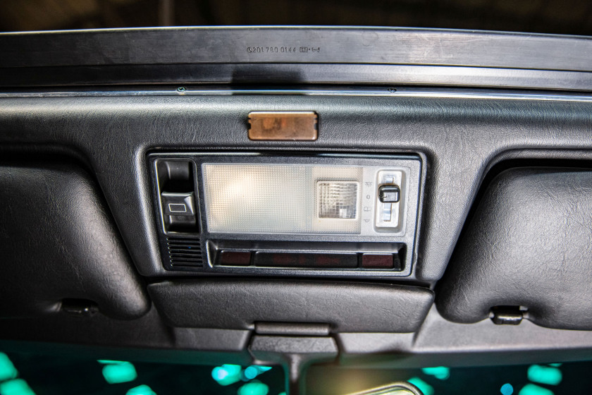 1988 Mercedes-Benz 300 CE 3,2L AMG  No reserve