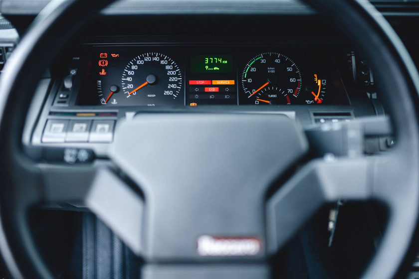 1992 Renault 25 V6 Turbo Baccara