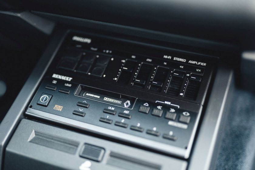 1992 Renault 25 V6 Turbo Baccara