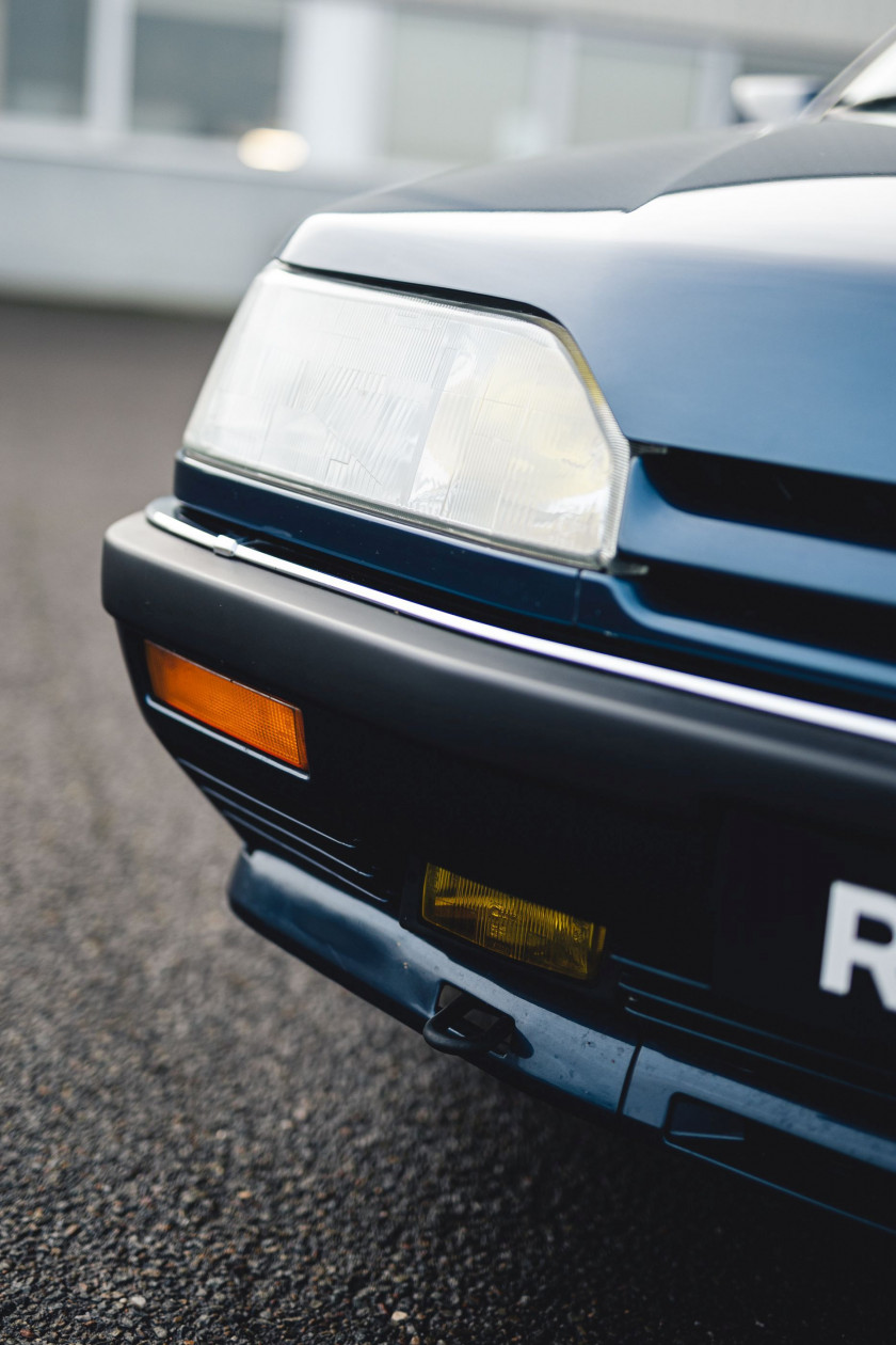 1992 Renault 25 V6 Turbo Baccara