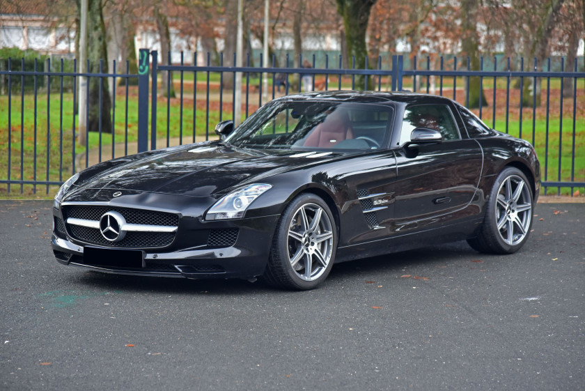 2010 Mercedes-Benz SLS AMG Coupé