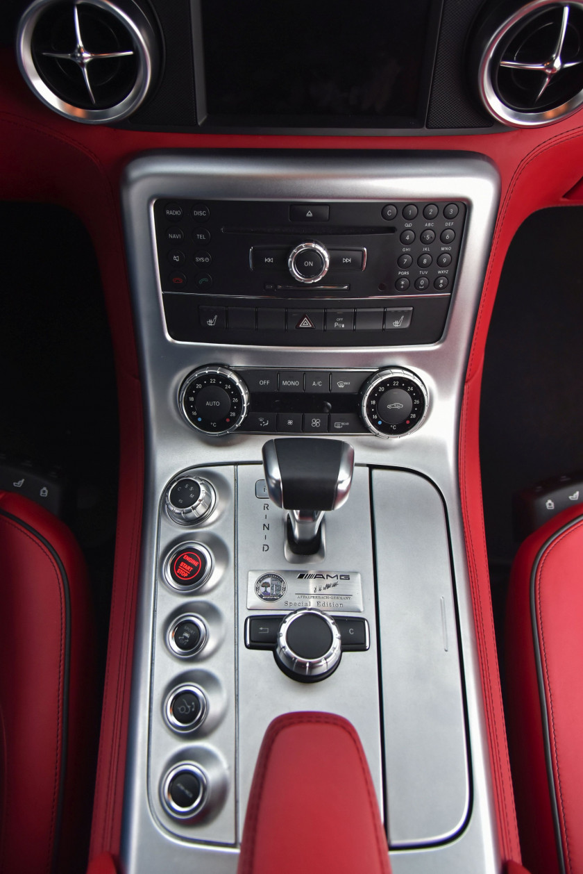 2010 Mercedes-Benz SLS AMG Coupé