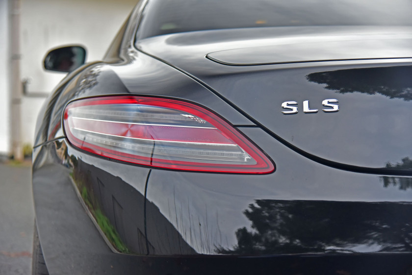 2010 Mercedes-Benz SLS AMG Coupé