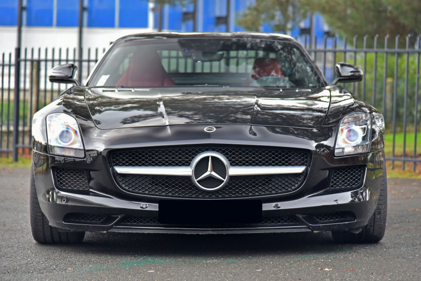 2010 Mercedes-Benz SLS AMG Coupé