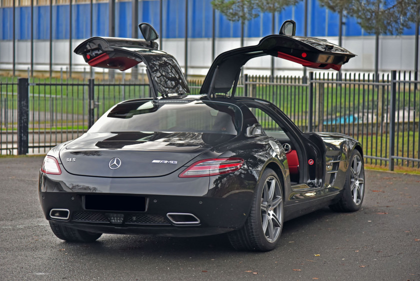2010 Mercedes-Benz SLS AMG Coupé