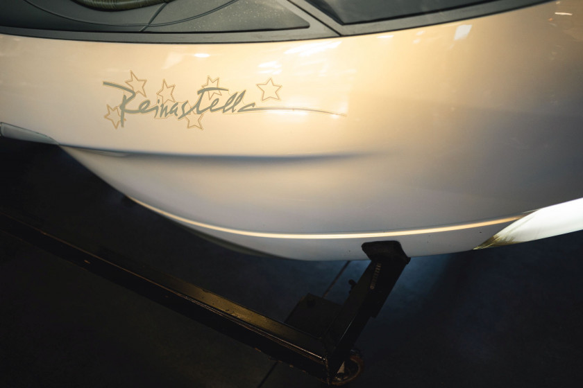 " 2328 " Reinastella soucoupe volante