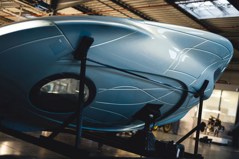 " 2328 " Reinastella soucoupe volante