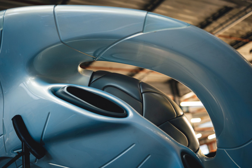 " 2328 " Reinastella soucoupe volante