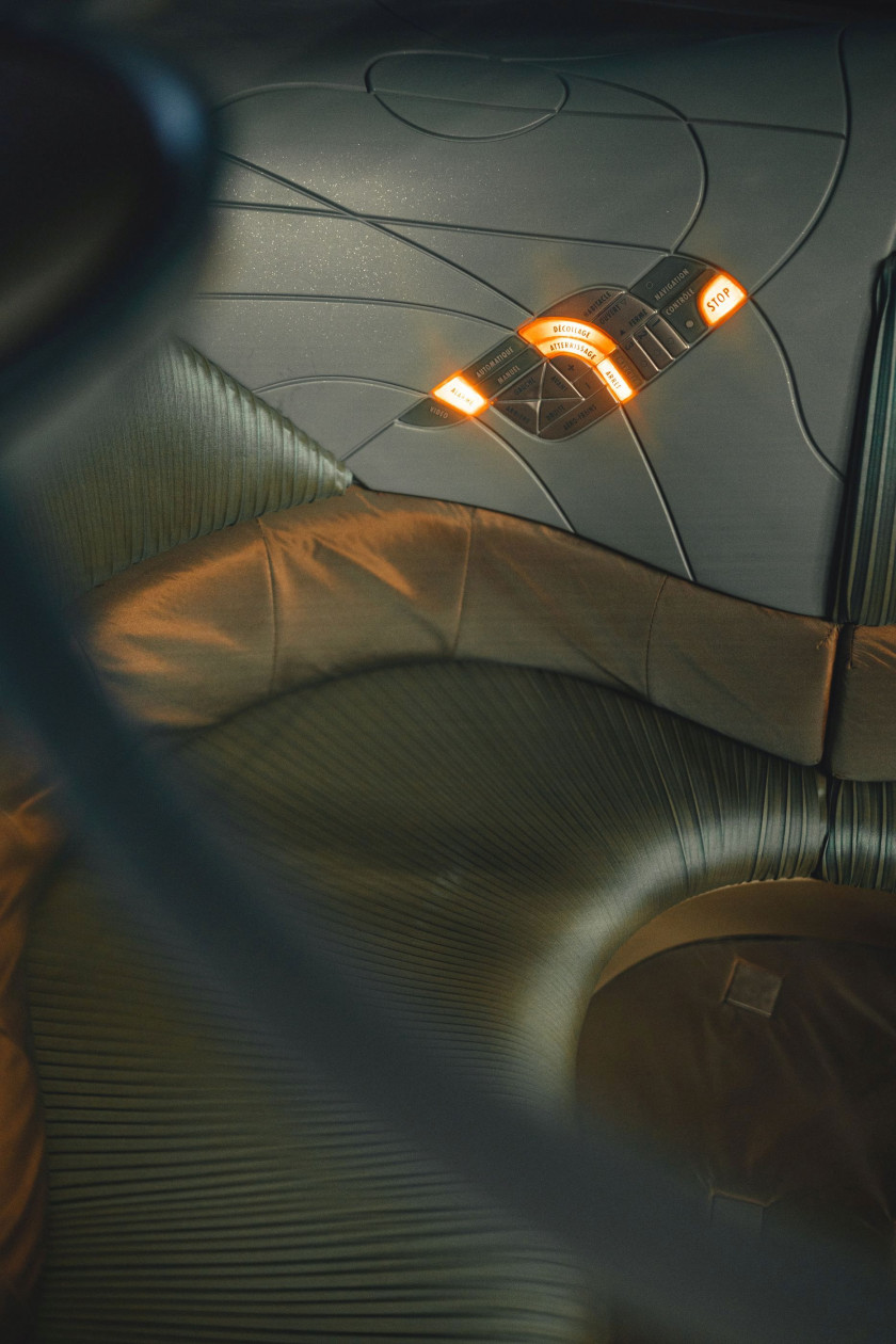 " 2328 " Reinastella soucoupe volante