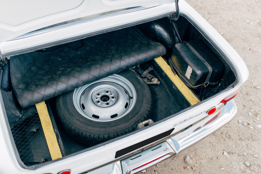 1966 Fiat 2300 S  No reserve