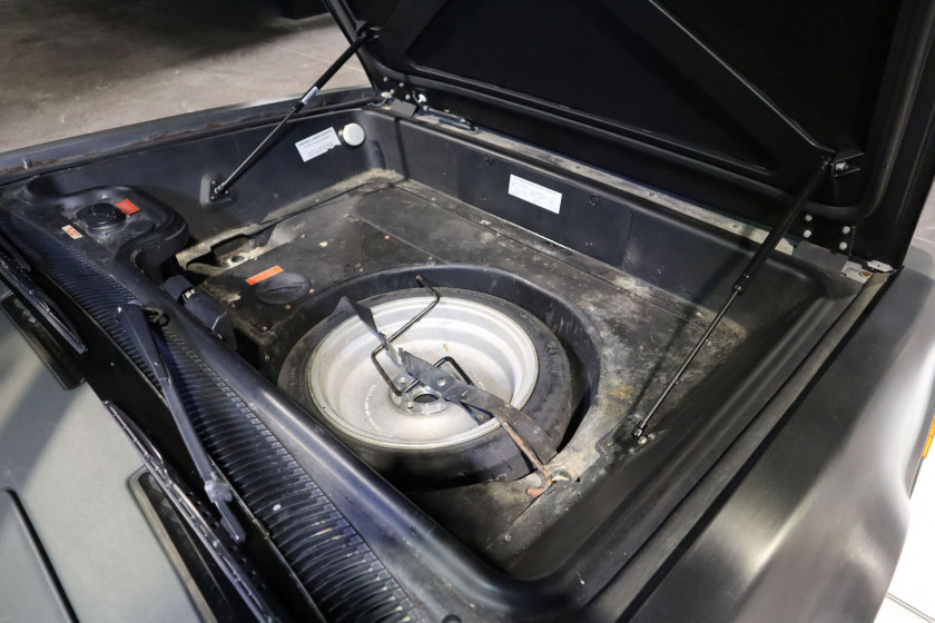 1981 DeLorean DMC-12  No reserve