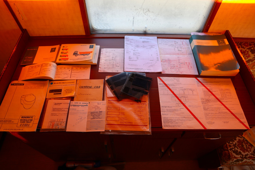 1977 Mercedes-Benz 508D Camping-Car par Notin  No reserve