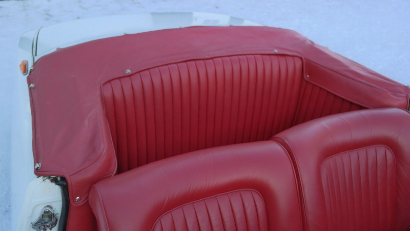 ¤ 1962 Citroën DS 19 Cabriolet " Le Caddy " par Chapron