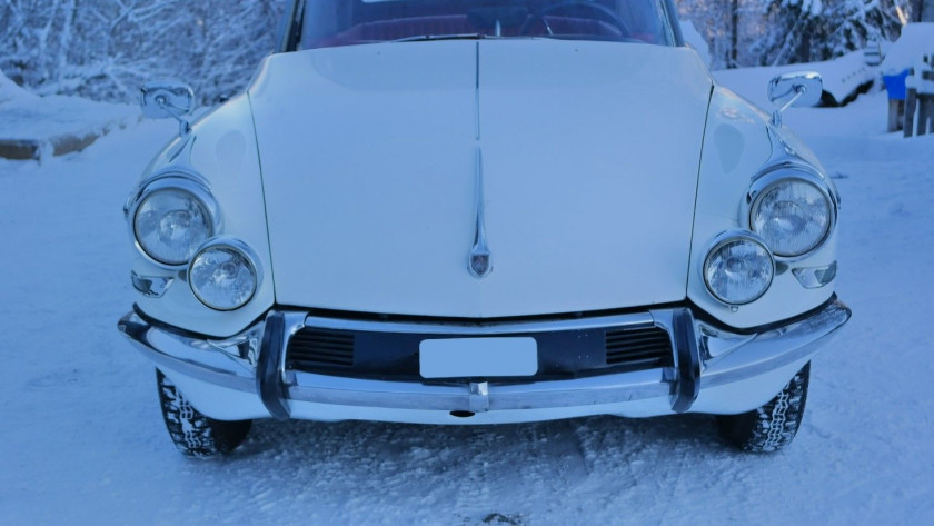 ¤ 1962 Citroën DS 19 Cabriolet " Le Caddy " par Chapron