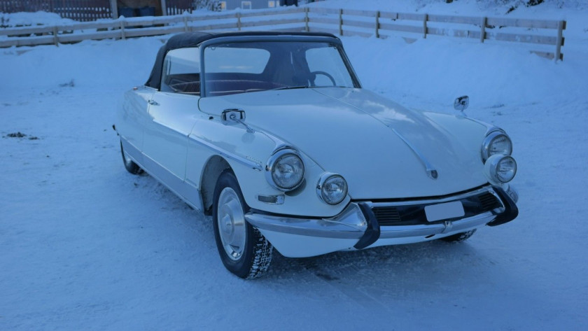 ¤ 1962 Citroën DS 19 Cabriolet " Le Caddy " par Chapron