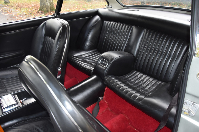 1967 Ferrari 330 GT 2+2