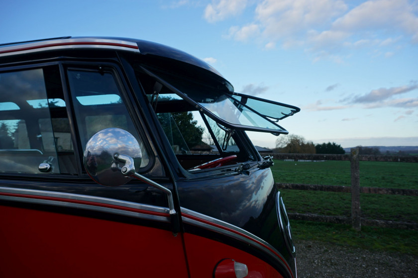 1968 VW Combi T1 modifié " Samba " 23 Fenêtres  No reserve