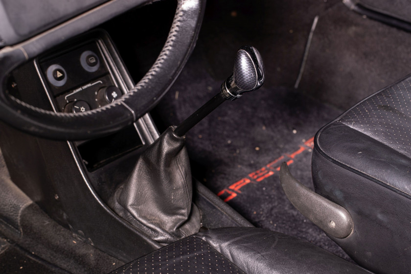 1987 Porsche 3,2L cabriolet Turbo Look  No reserve