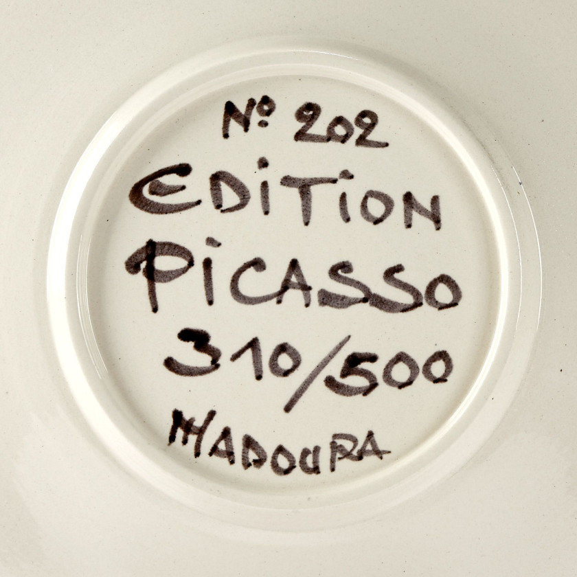 Pablo PICASSO (1881-1973) Visage n°202 - 1963 (AR # 495) Assiette ronde