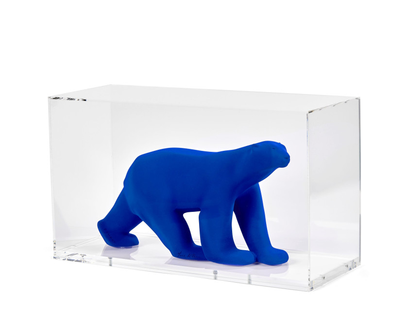 Yves KLEIN (d'après) x POMPOM  Ours Pompom - 2021 Résine artisanale et pigments IKB