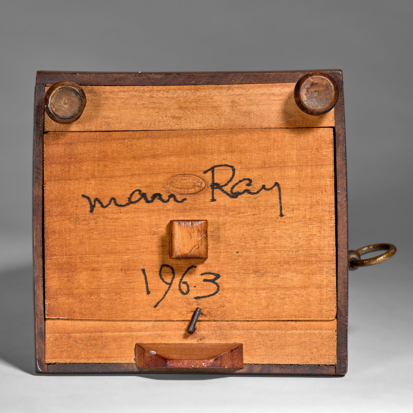 MAN RAY 1890 - 1976 Indestructible object (Replica 1963) - 1923-1963 Métronome, photographie et trombone en métal