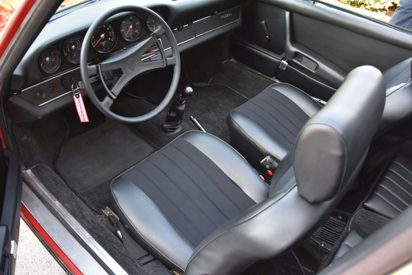 1971 Porsche 911 2.2L S Targa  No reserve