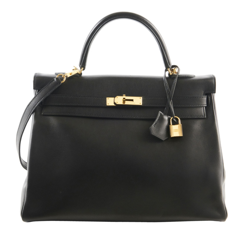 HERMÈS 2010  Sac KELLY Retourné 35 Veau Swift noir Garniture métal plaqué or Bandoulière  KELLY Retourné 35 bag Bl...