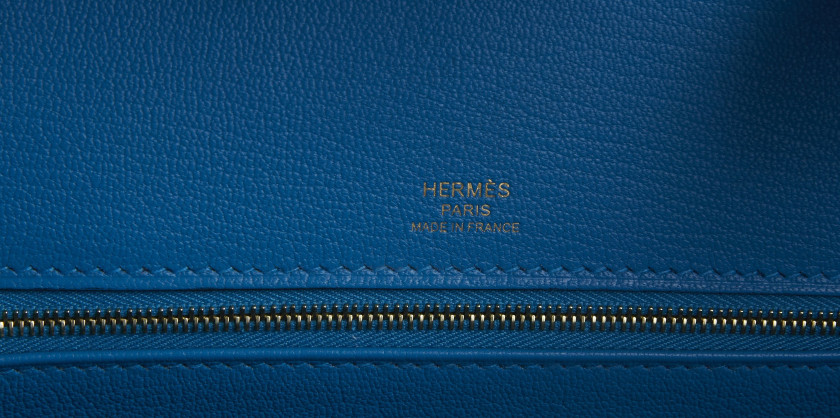 HERMÈS Édition Limitée 2022  Sac BIRKIN Sellier CASAQUE 30 Veau Epsom Bleu Indigo et noir Intérieur en cuir Bleu FridaR...
