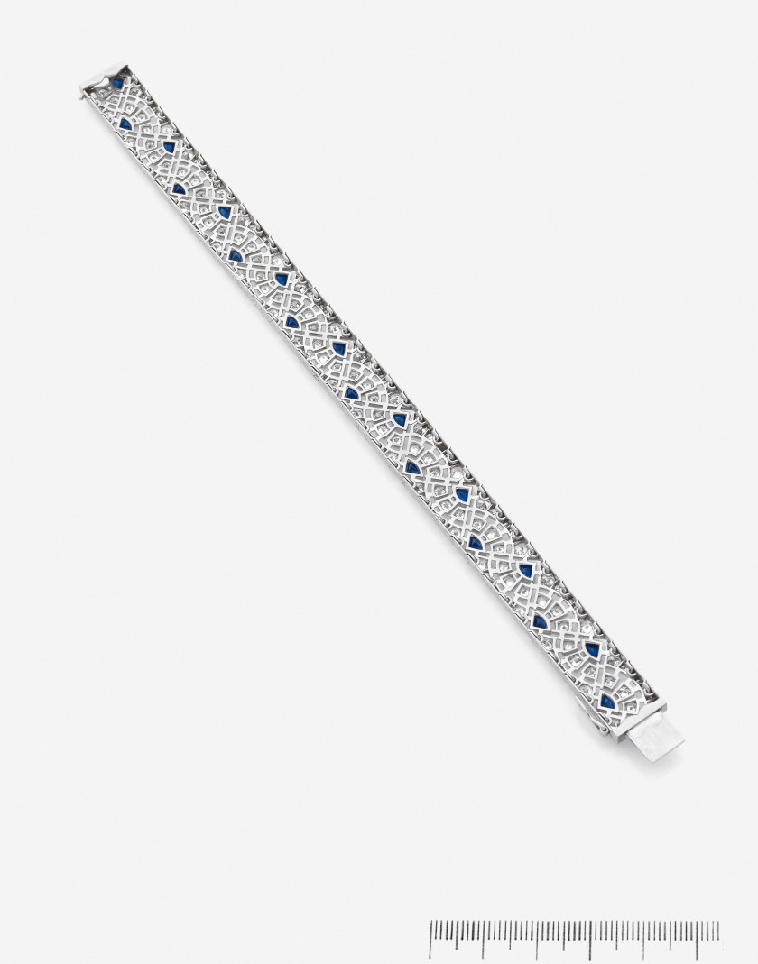 VAN CLEEF & ARPELS  Bracelet ruban Art Déco