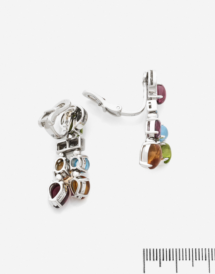 BULGARI  Paire de pendants d'oreilles "Allegra"