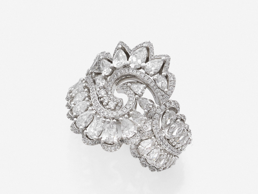 CHOPARD  Bague "Precious lace vague"