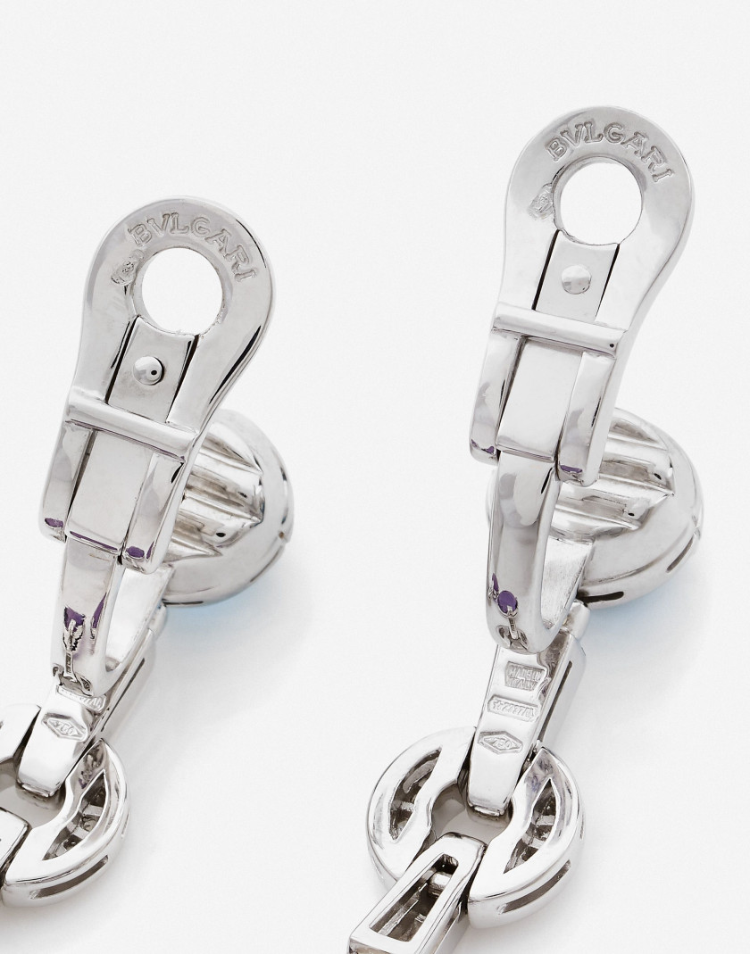BULGARI  Paire de pendants d'oreilles "Parentesi"