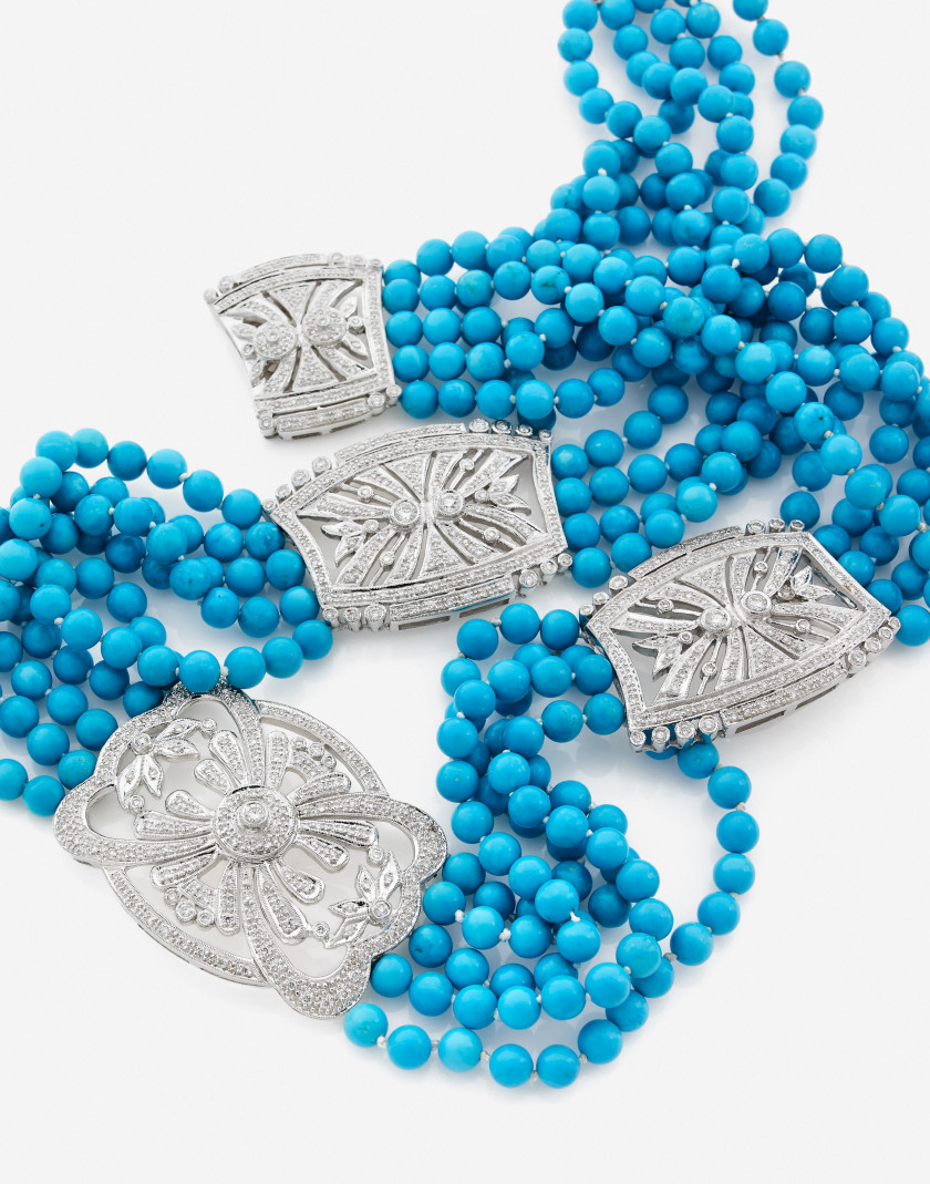Collier draperie