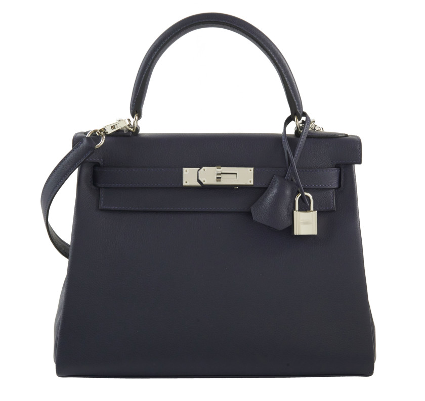 HERMÈS 2022  Sac KELLY Retourné 28 Veau Evercolor Bleu Nuit Garniture métal argenté palladié Bandoulière  KELLY Reto...