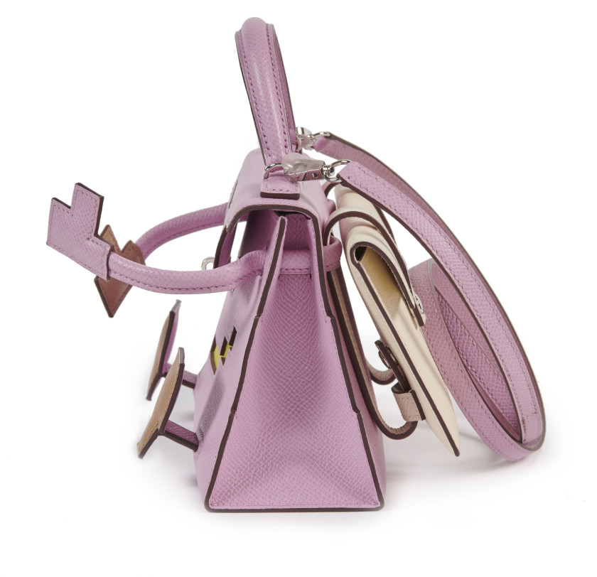 HERMÈS Édition Limitée 2022  Sac KELLY DOLL PICTO Veau Epsom Mauve Sylvestre, Nata, Lime et Chai Garniture métal argenté...