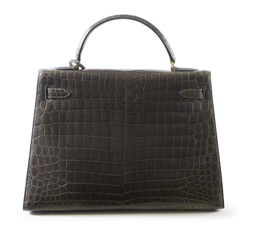 HERMÈS 1982  Sac KELLY Sellier 32 Crocodile du Nil lisse gris (Crocodylus niloticus) II/B Garniture métal plaqué or R...