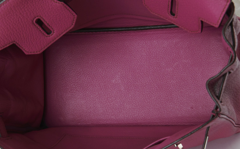 HERMÈS 2006  Sac HAUT À COURROIES 28 Chèvre Fuchsia Garniture métal argenté ruthénium  HAUT À COURROIES 28 bag Fuchs...