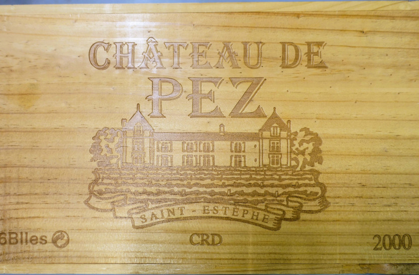 12 bouteilles CHÂTEAU DE PEZ 2000 Saint Estèphe (2x6) Caisse bois d'origine