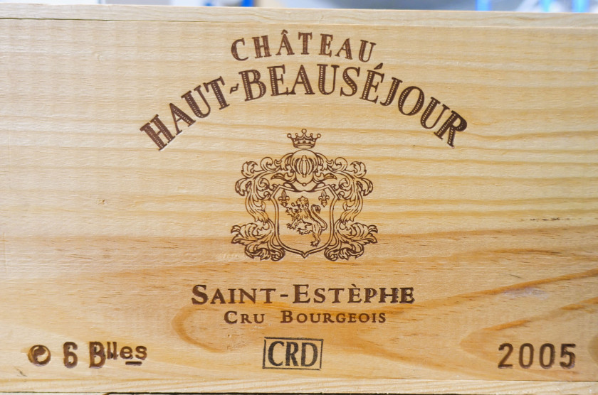 6 bouteilles CHÂTEAU HAUT BEAUSEJOUR 2005 Cru Bourgeois Saint Estèphe Caisse bois d'origine