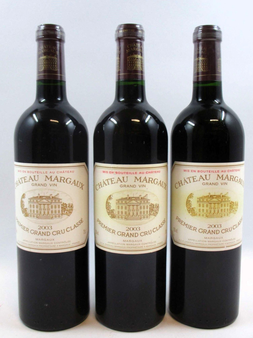 12 bouteilles CHÂTEAU MARGAUX 2003 1er GC Margaux (2 étiquettes abimées)  