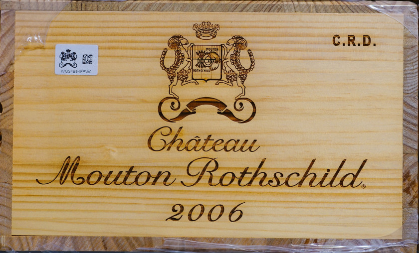 12 bouteilles CHÂTEAU MOUTON ROTHSCHILD 2006 1er GC Pauillac Caisse bois d'origine