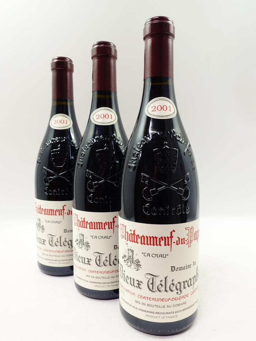 12 bouteilles CHATEAUNEUF DU PAPE 2001 La Crau